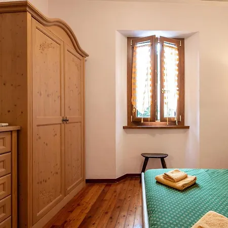 Appartamento Azalea&glicine By Halldis