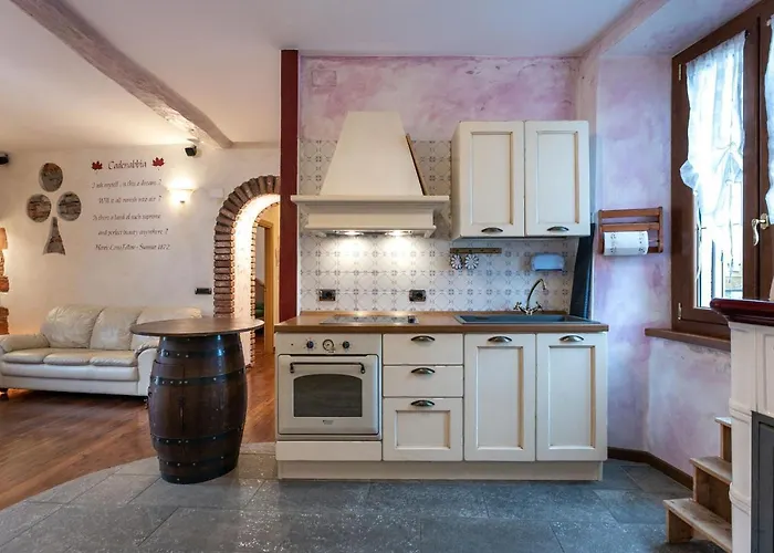 Διαμέρισμα Azalea&glicine By Halldis Cadenabbia