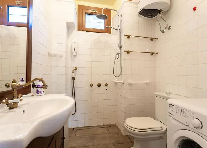 Azalea&glicine By Halldis *