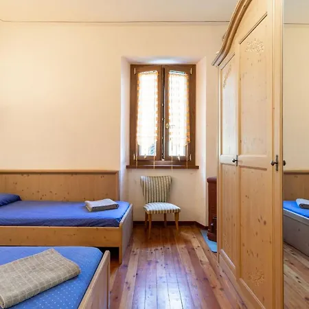 Azalea&glicine By Halldis *